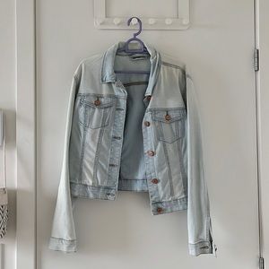 Light blue jean jacket 💙